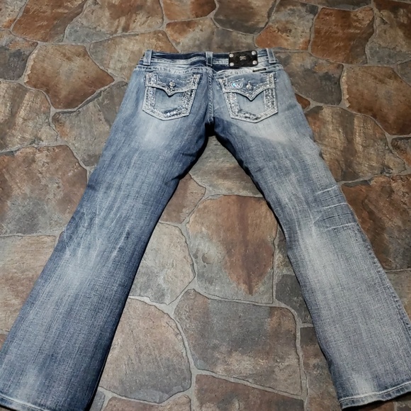 Miss me Jean's - Picture 5 of 8